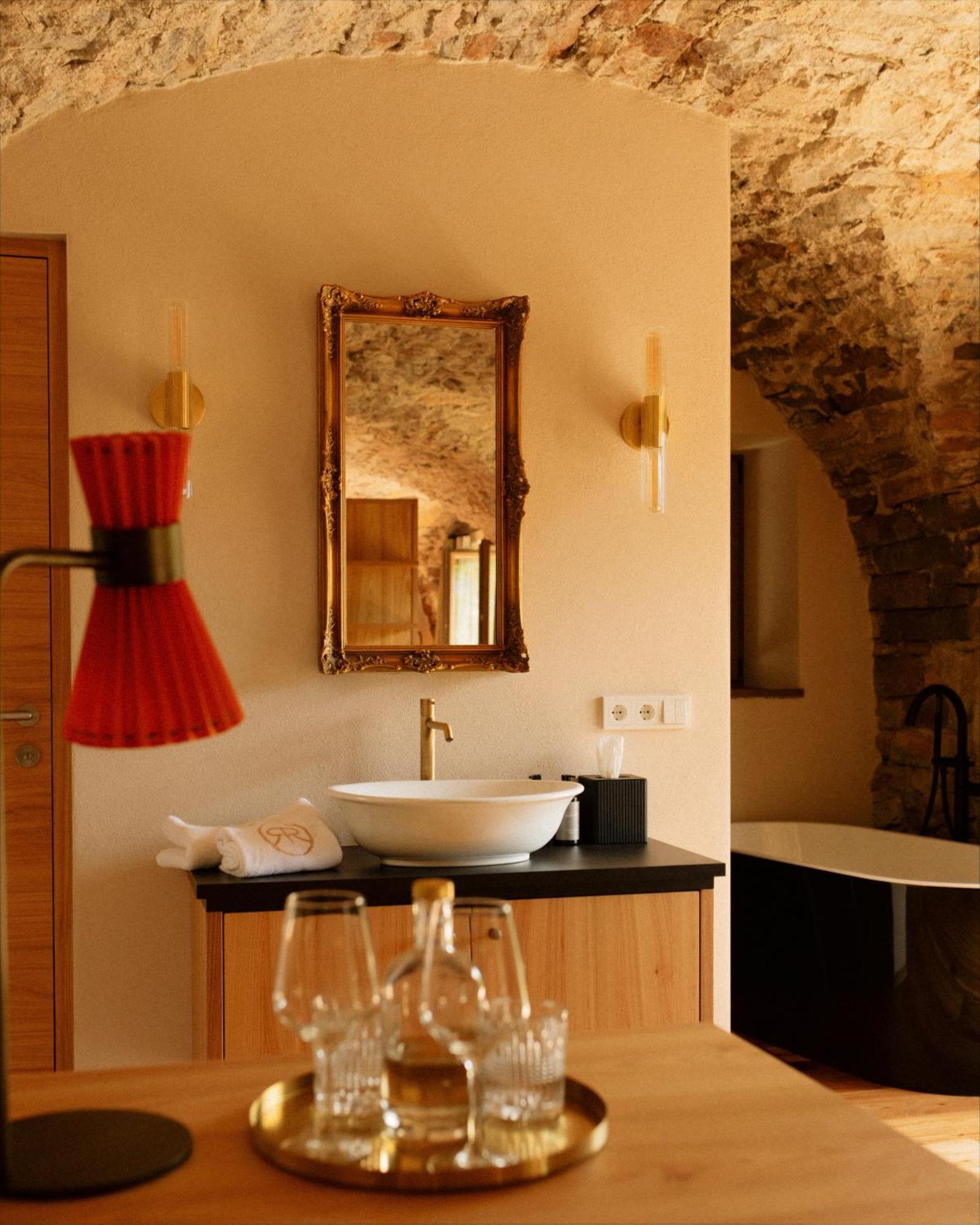 Langenmantel Historic Suites แตร์เมโน ภายนอก รูปภาพ